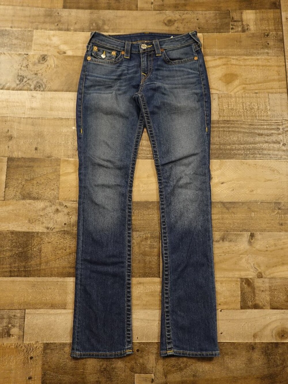 True Religion Slim Straight Jeans Women’s 28 Medium Wash Y2K Stretch Denim